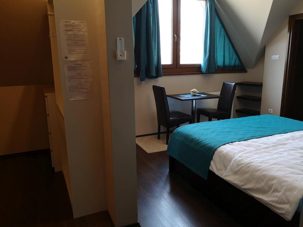 Parton Hotel & Bowling Tiszakécske 외부 사진